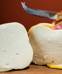 caciocavallo tagliato