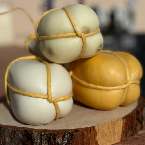 Tris di Caciocavalli - Tutto Latte, Affumicato, Pistacchio - immagine 3